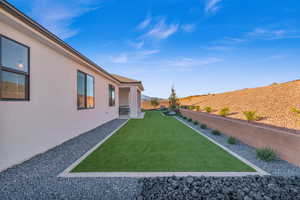 View of yard with a mountain view