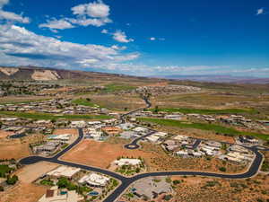 Aerial view with a mountain view