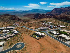 Bird's eye view with a mountain view