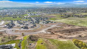 Drone / aerial view featuring a mountain view