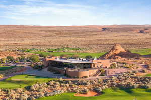 Golf Resort Clubhouse with Pro Golf Shop & The Grille Restaurant.