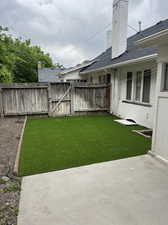 230 unit backyard with irrigation for flowerbeds