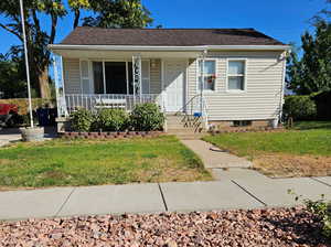 Photo 1 of 372 W 4800S LAKER WAY