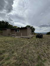 View of yard featuring a storage shed