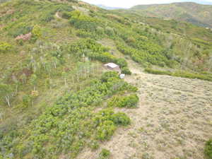 Bird's eye view with a mountain view