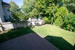 Lower Level Deck Great for Hot Tub/Yard