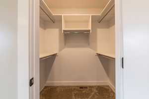 Master Bedroom Walk In Closet