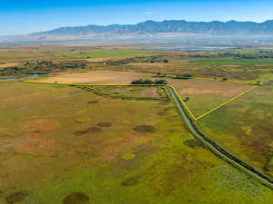 Bird's eye view featuring a mountain view and a rural view