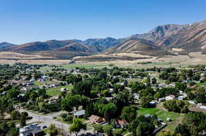 Bird's eye view featuring a mountain view