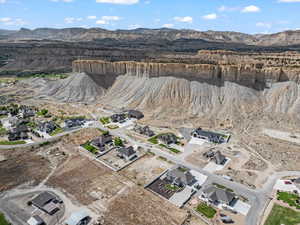 Bird's eye view with a mountain view