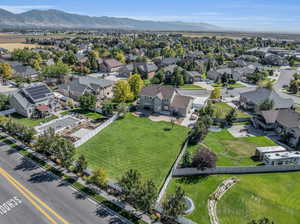 Bird's eye view with a mountain view