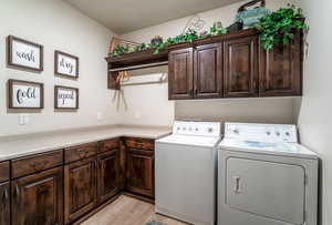 Spacious laundry room