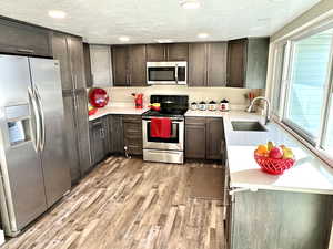 Lots of Cabinets and Counter Space For All Your Cooking Desires