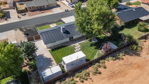 Birds eye view of property