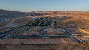 Aerial view with a mountain view