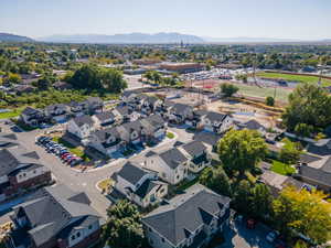 Aerial view with a mountain view