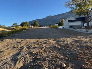 mountain view from bottom of the lot.