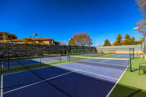 HOA Pickleball courts