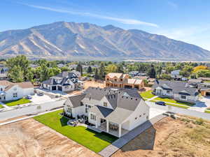 Bird's eye view featuring a mountain view