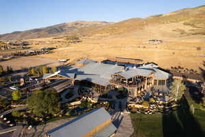 Drone / aerial view featuring a mountain view