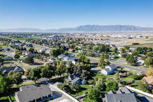 Arial view facing South West.