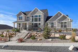 Craftsman house featuring covered porch