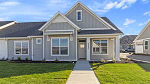 View of front facade with a front lawn