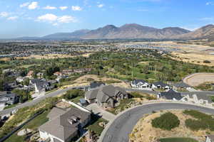 Aerial view with a mountain view