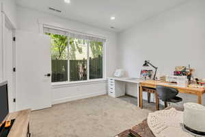 Private bedroom/guest suite with full bathroom and closet