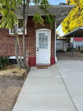 Rear/side entry, carport, shed