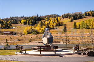 View of property's community featuring a rural view