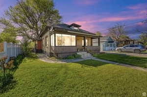 View of front of house featuring a yard