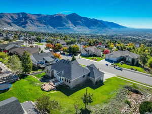 Bird's eye view featuring a mountain view