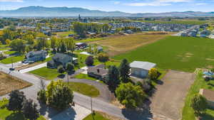 Bird's eye view with a mountain view