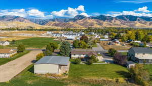 Drone / aerial view featuring a mountain view