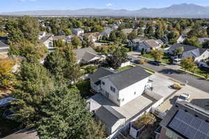 Bird's eye view with a mountain view