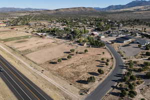 Aerial view with a mountain view