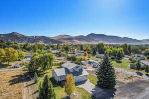 Bird's eye view featuring a mountain view