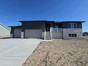 View of front facade with a garage