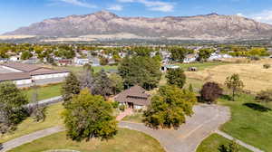 Bird's eye view with a mountain view