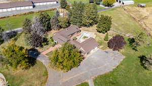 Birds eye view of property