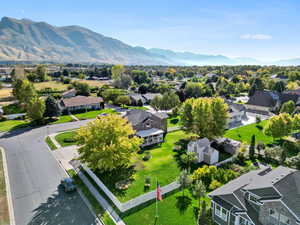 Bird's eye view with a mountain view