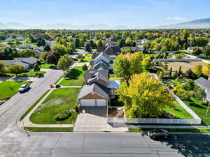 Bird's eye view featuring a mountain view