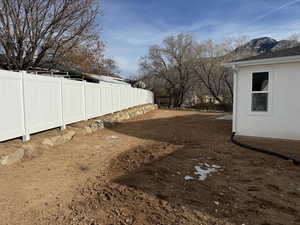 View of yard featuring a mountain view