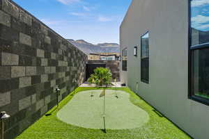 View of yard featuring a mountain view