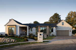 View of front of house featuring a garage