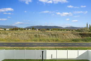 Incredible, unobstructed mountain and Jensen Nature Park views.