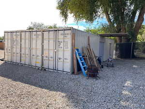 3-40 ft Storage containers in yard - LV-ZOS-1