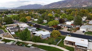 Bird's eye view with a mountain view