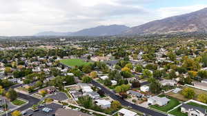 Bird's eye view featuring a mountain view